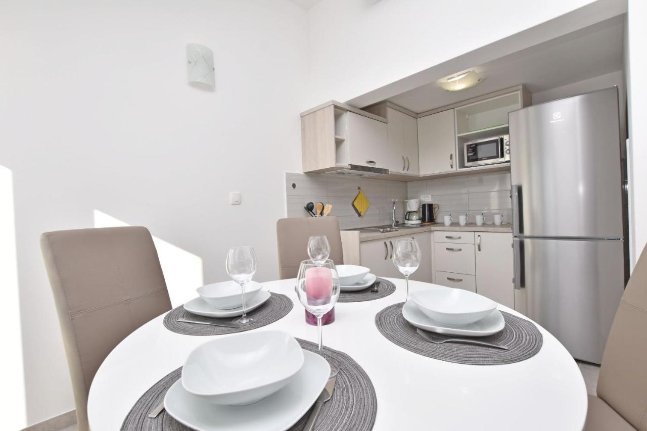 Apartments Danolic Pisak Exterior foto