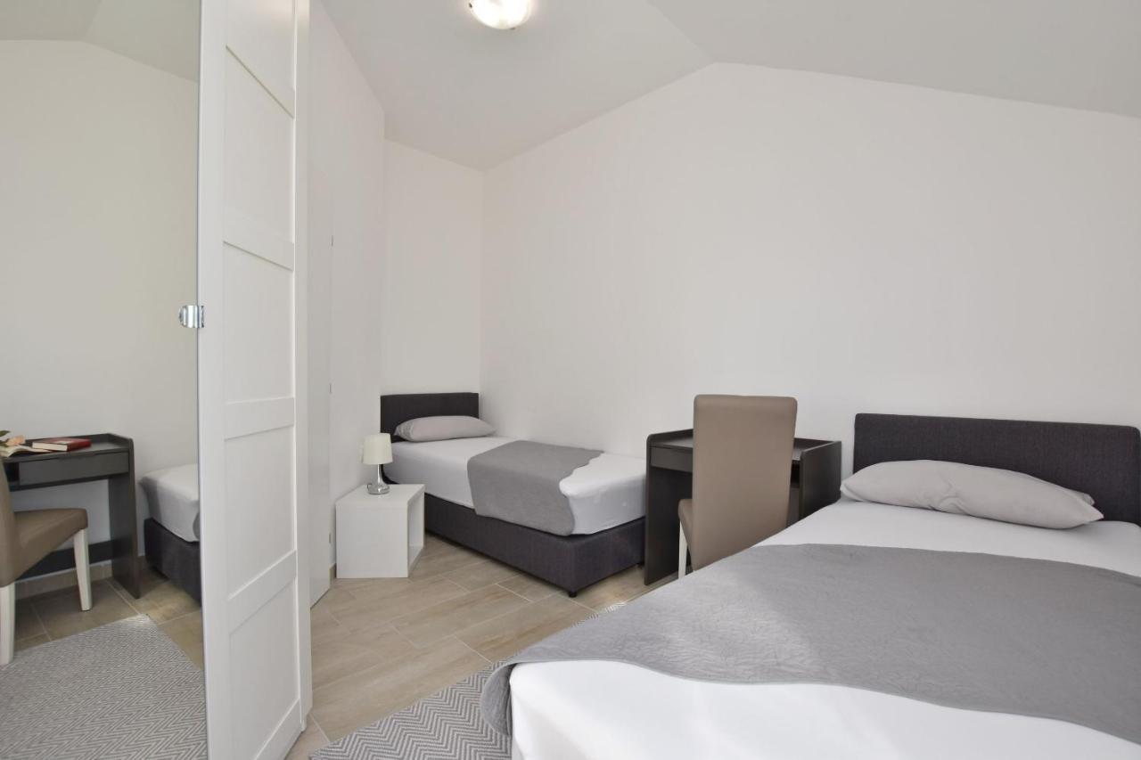 Apartments Danolic Pisak Exterior foto