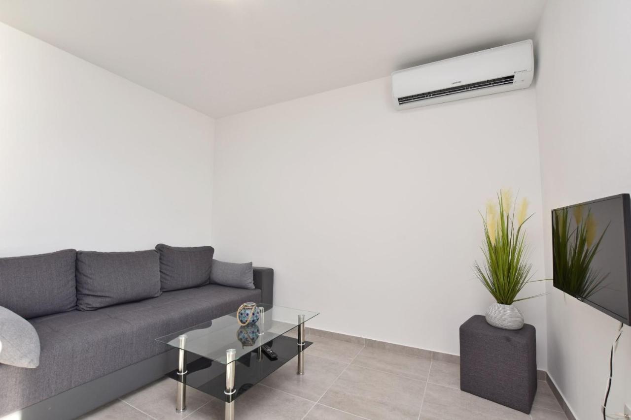 Apartments Danolic Pisak Exterior foto