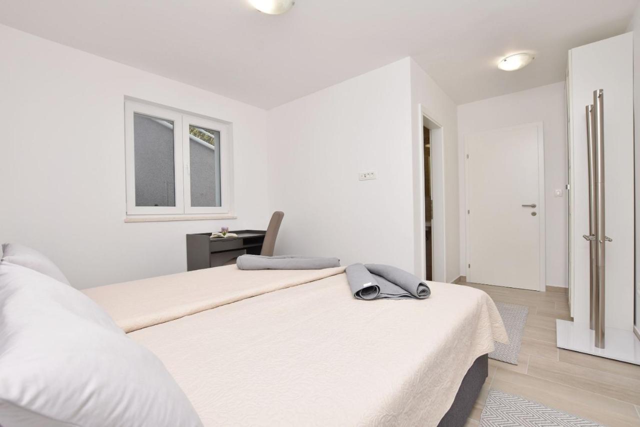 Apartments Danolic Pisak Exterior foto