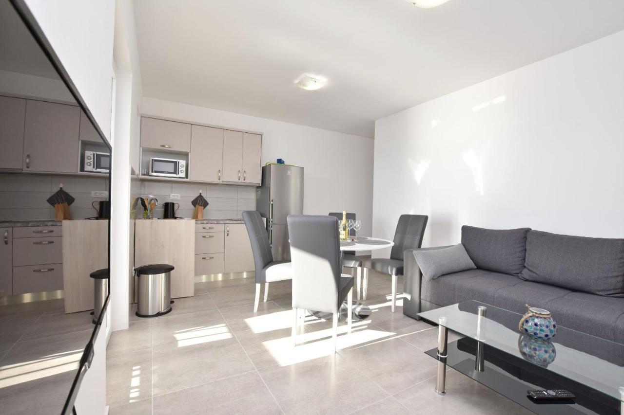 Apartments Danolic Pisak Exterior foto