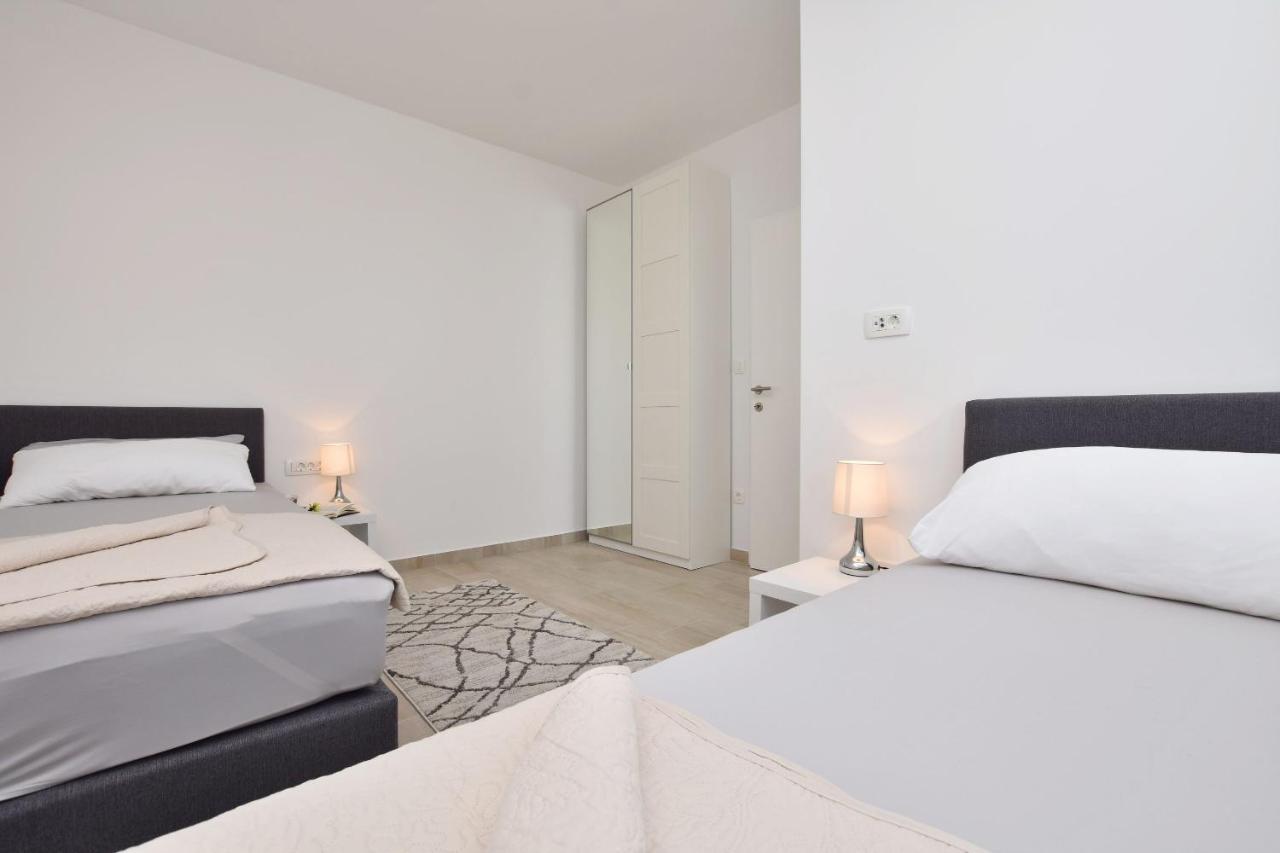 Apartments Danolic Pisak Exterior foto